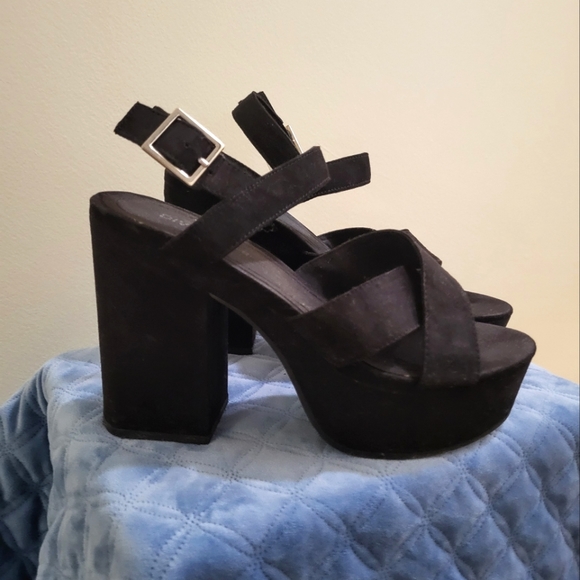 H&M Platforms - Picture 3 of 4